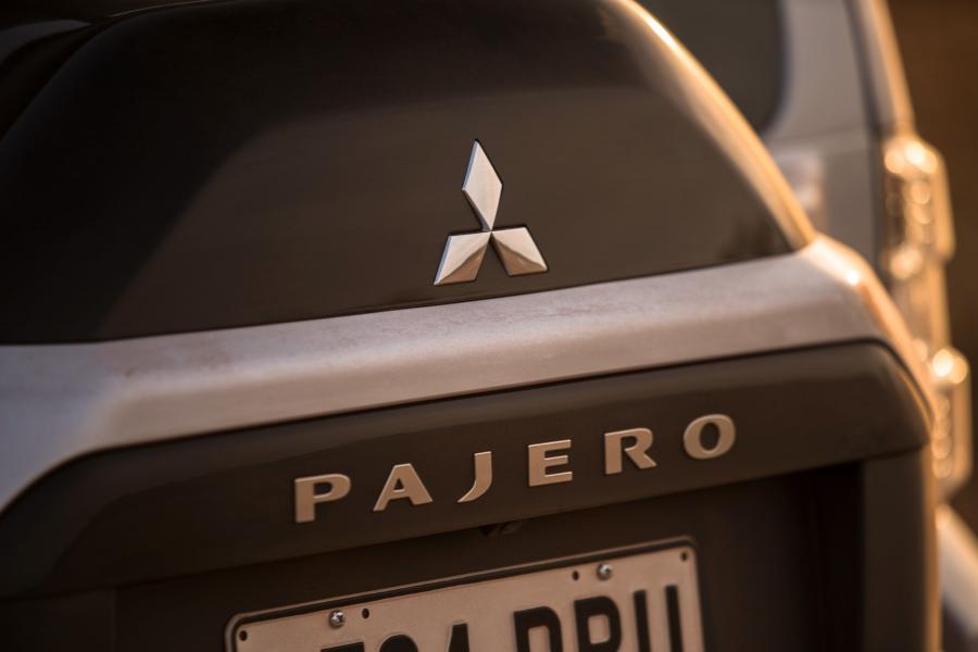 Логотип Mitsubishi Pajero 5-Door 2014 года  (AU) (фото 21 из 40)